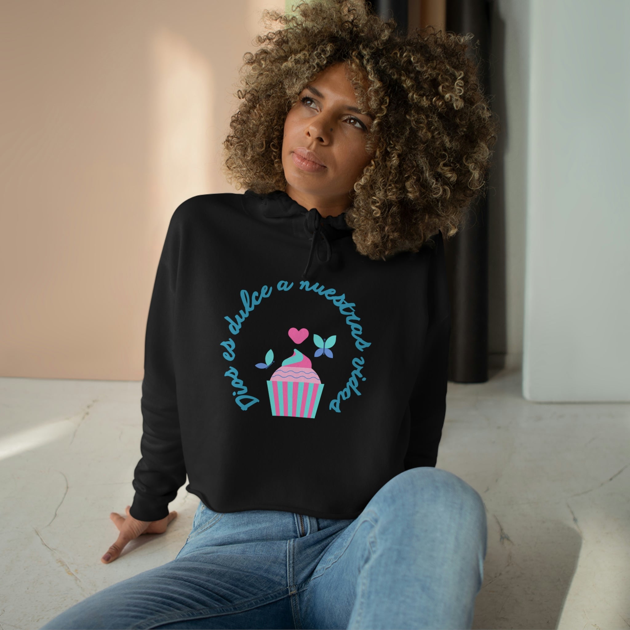 Dios es Dulce Crop Hoodie